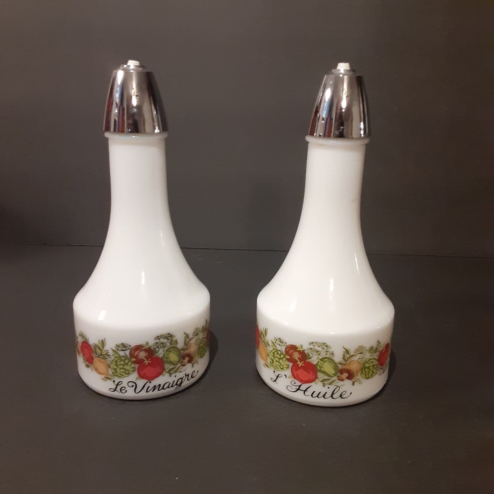 VINTAGE 70's "Spice of Life" GEMCO Oil/Vinegar Cruets- Milk Glass/Plastic Top.